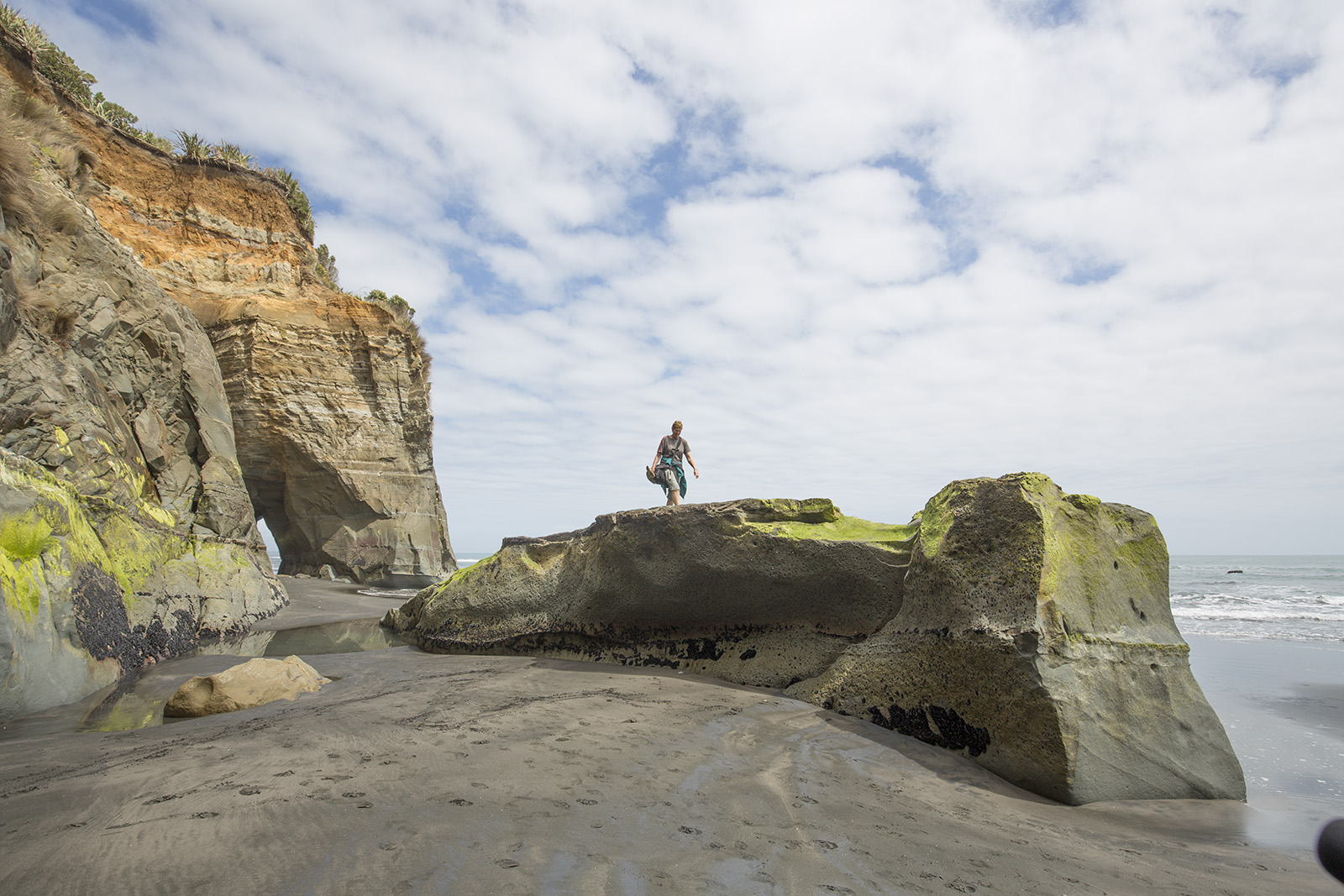 Three Sisters and the Elephant Rock - Tongaporutu